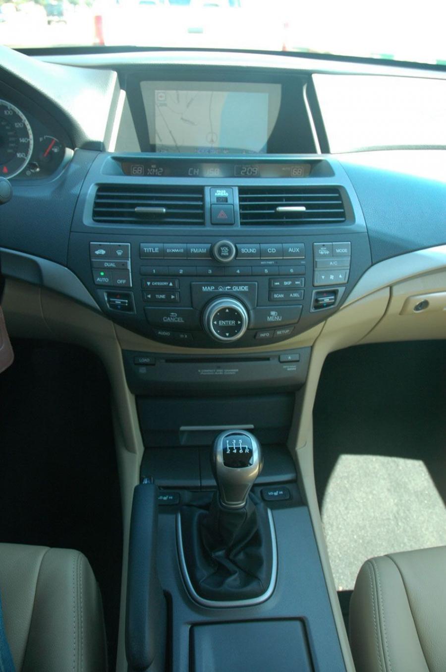  Honda Accord 2008 года  (фото 25 из 86)